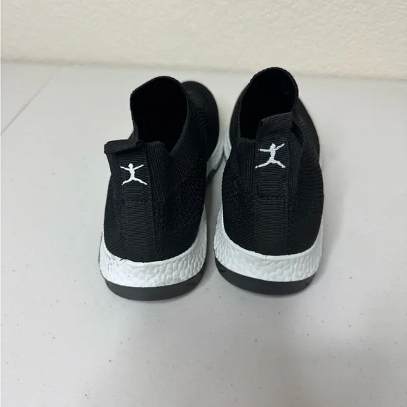 NWOT Danskin Black Slip-On Sneakers - Picture 3 of 5